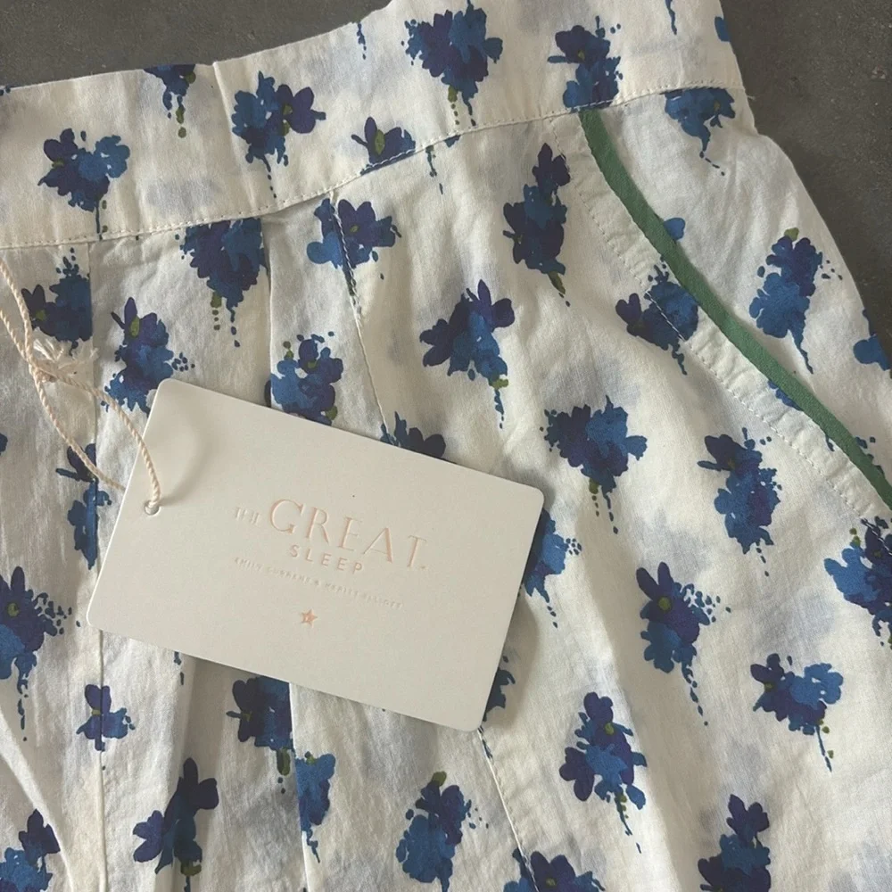 THE GREAT. Flutter sleeve sleep top and the square pajama short - Picture 6 of 8